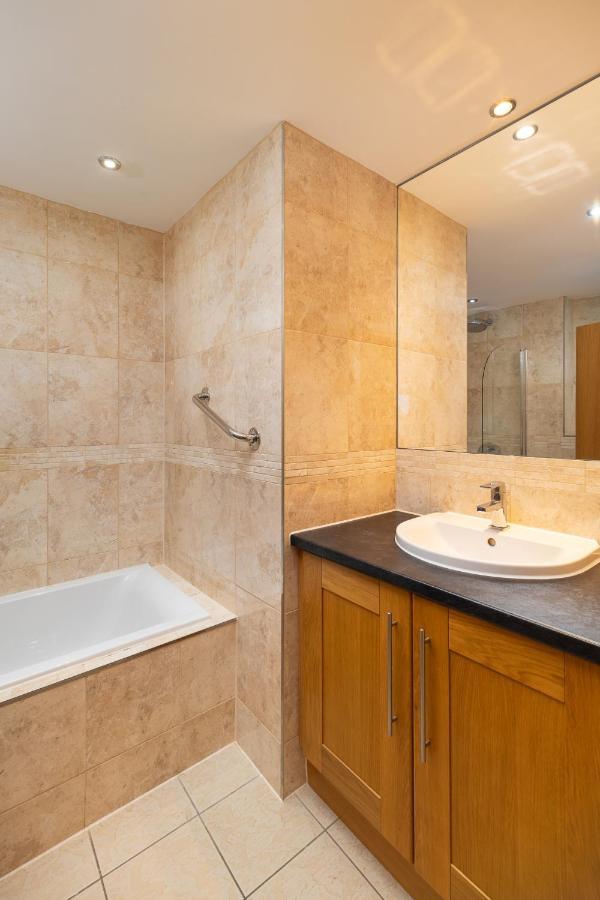 West Beach - Holiday Apartments Westward Ho!  Ngoại thất bức ảnh